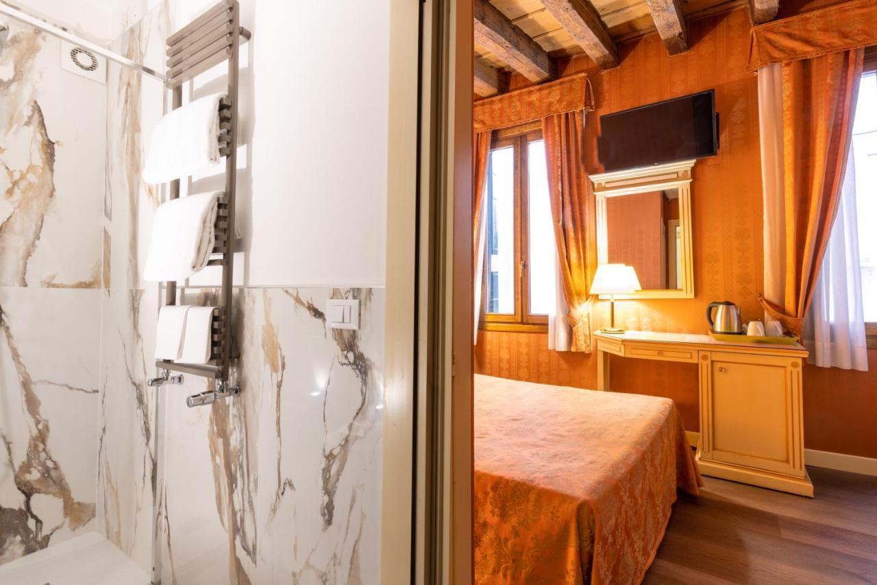 Lanterna Di Marco Polo Bed & Breakfast Venice Exterior photo